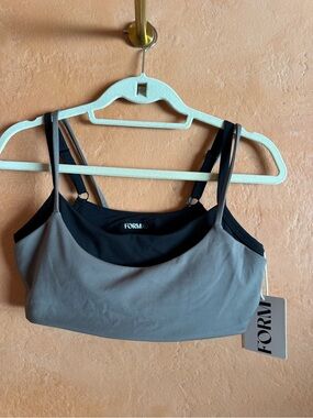FORM Sports Bra Size Large NWT Strappy Activewear